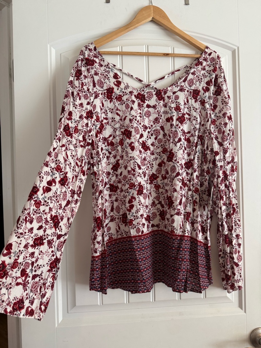 Women's Plus White and Burgundy Floral Long-Sleeve Top